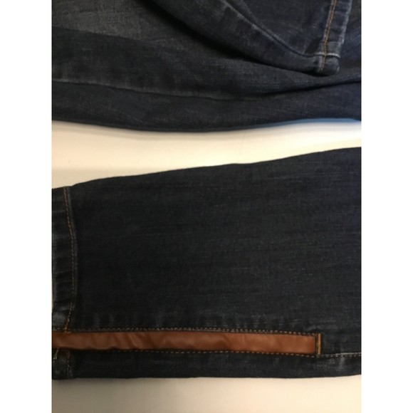 White House/Black Market Size 4 Skimmer - Picture 11 of 12